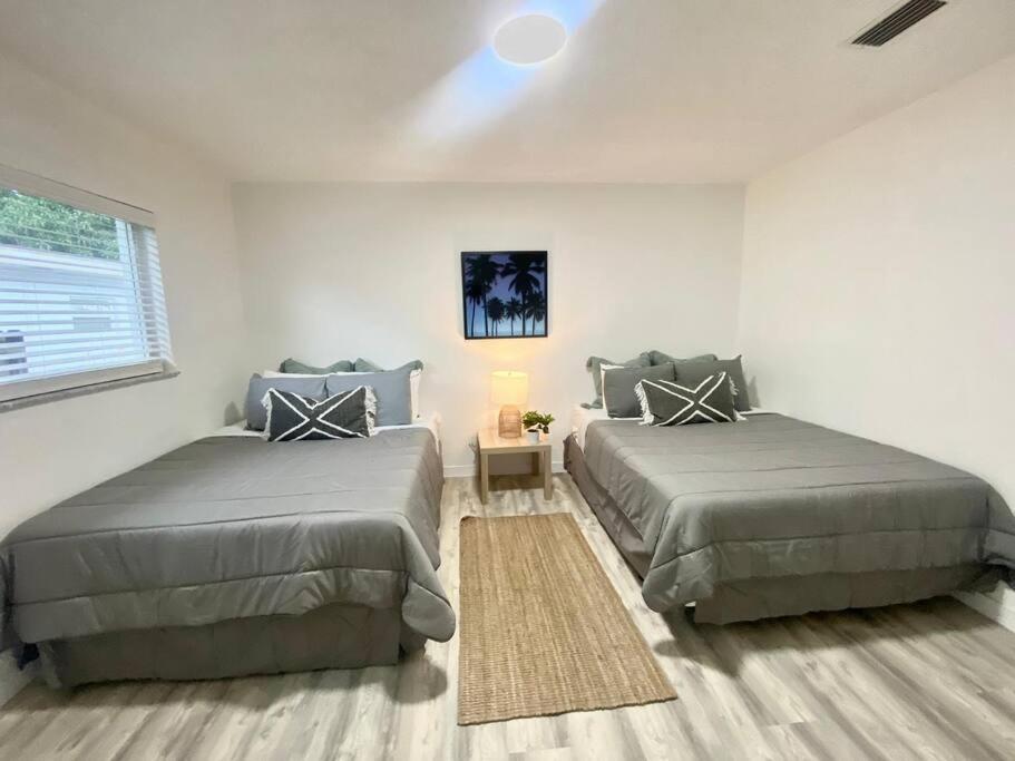 Вилла Beautiful & Relax Family House 2/1- Free Parking Майами Экстерьер фото